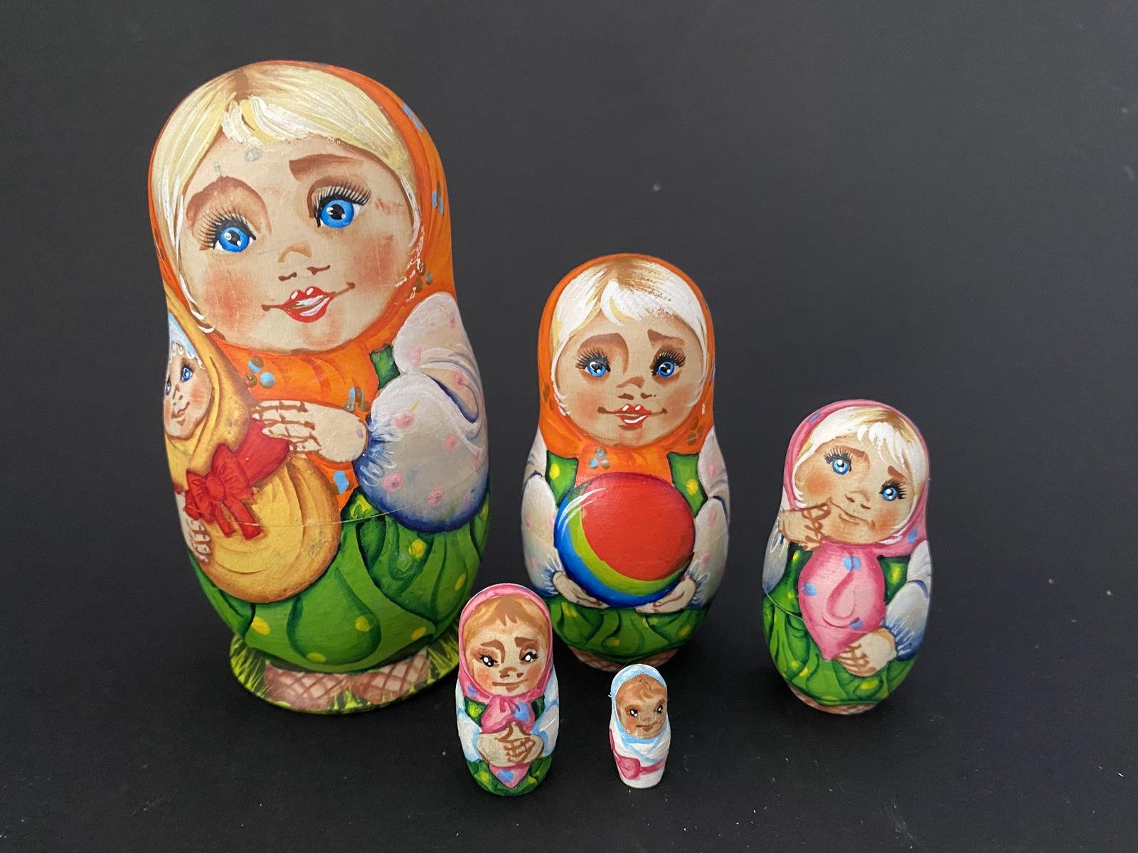 Morozova Mothers & Children Nesting Dolls - 5 Nested Set
