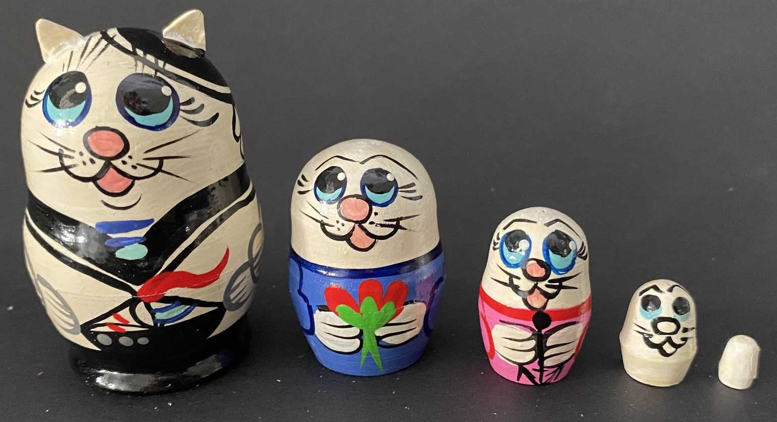 Miniature Ninja Cat Nesting Dolls – 5 Nested Set