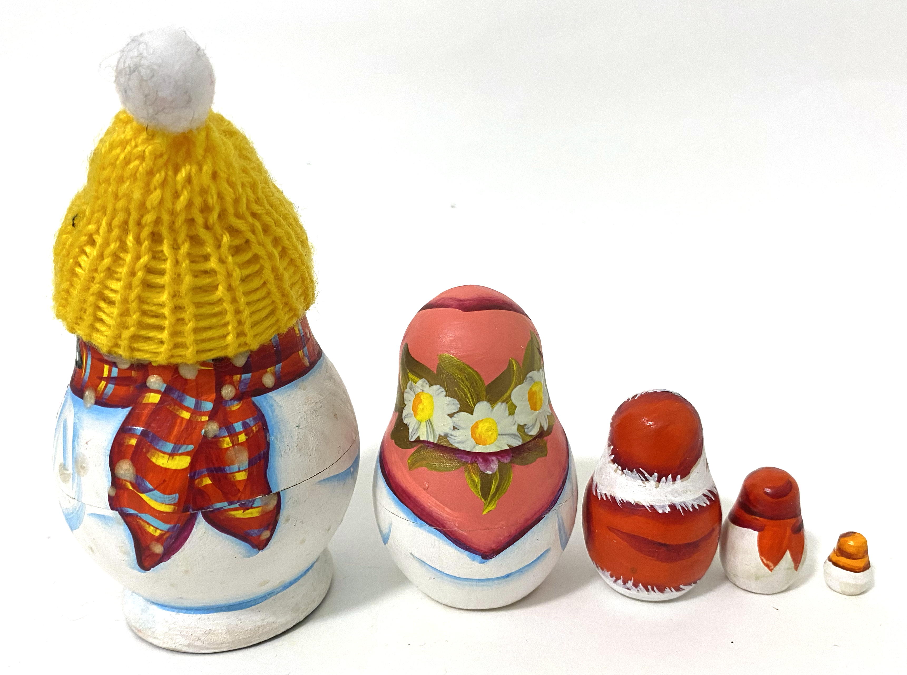 Xmas Matryoshka - snowman with knitted hat