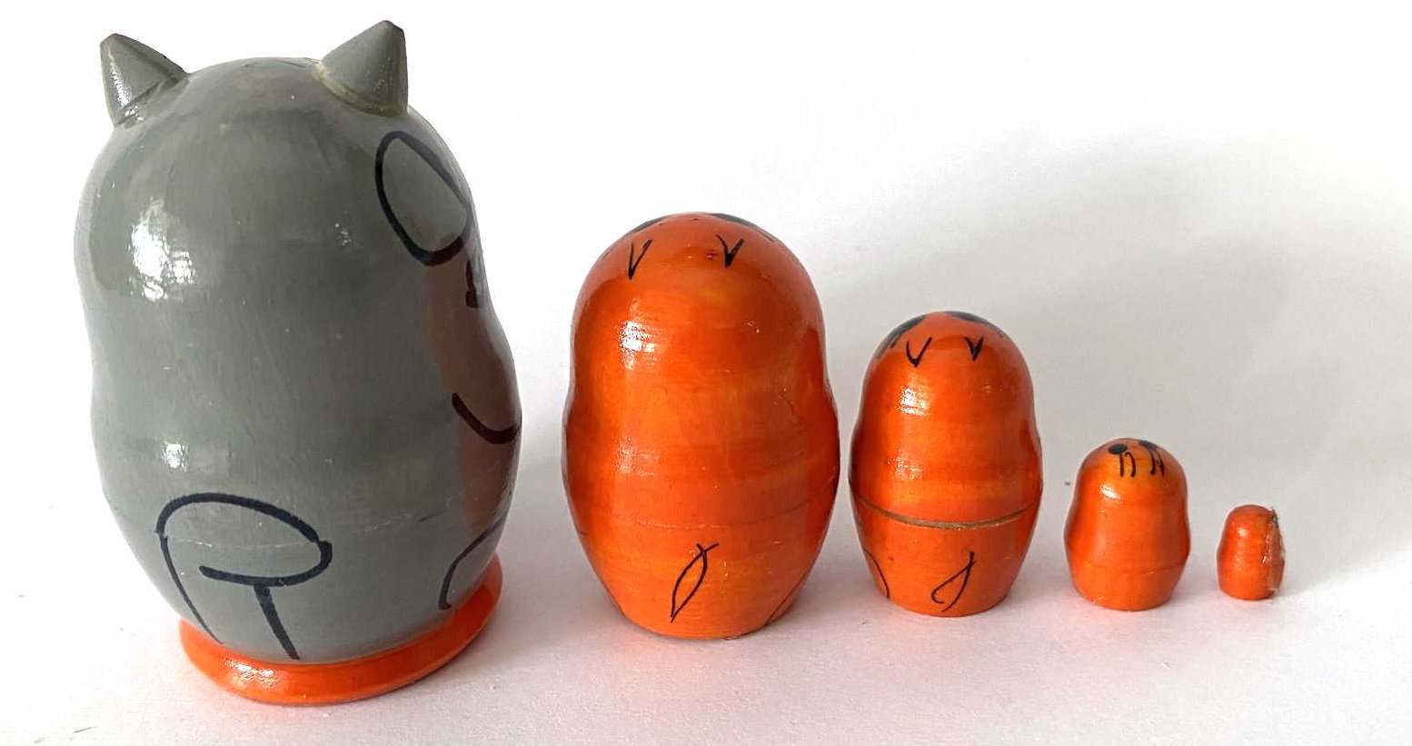 Miniature Comic Cat & Mouse Nesting Dolls – 5 Nested Set - 55mm