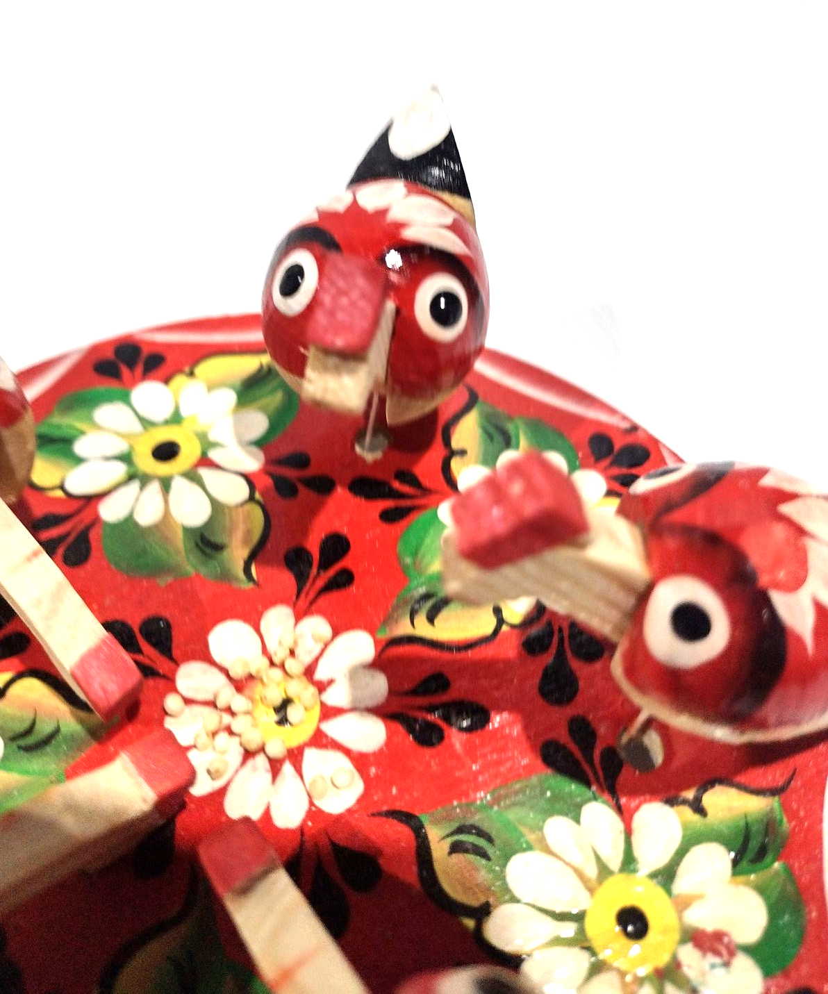 Bogorodsky Toy - Pecking Hens, Five Red Hens & Daisies