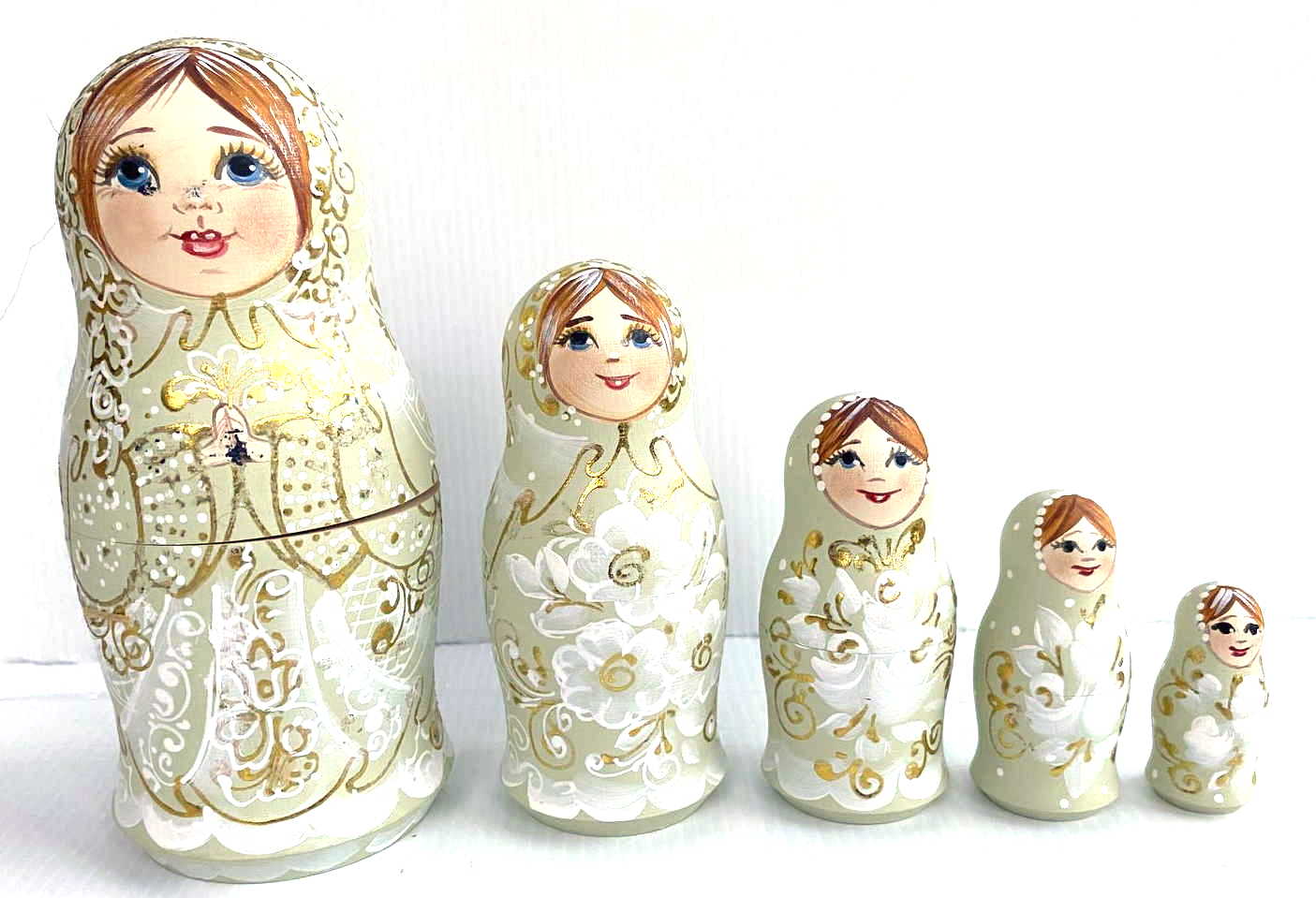 Morozova Pastel Green & Gold Floral Nesting Dolls - 5 Nested Set