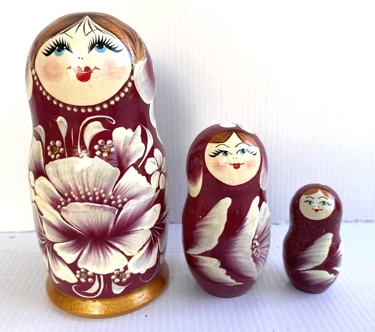 Crimson Floral Matryoshka Nesting Dolls – 3 Nested Set