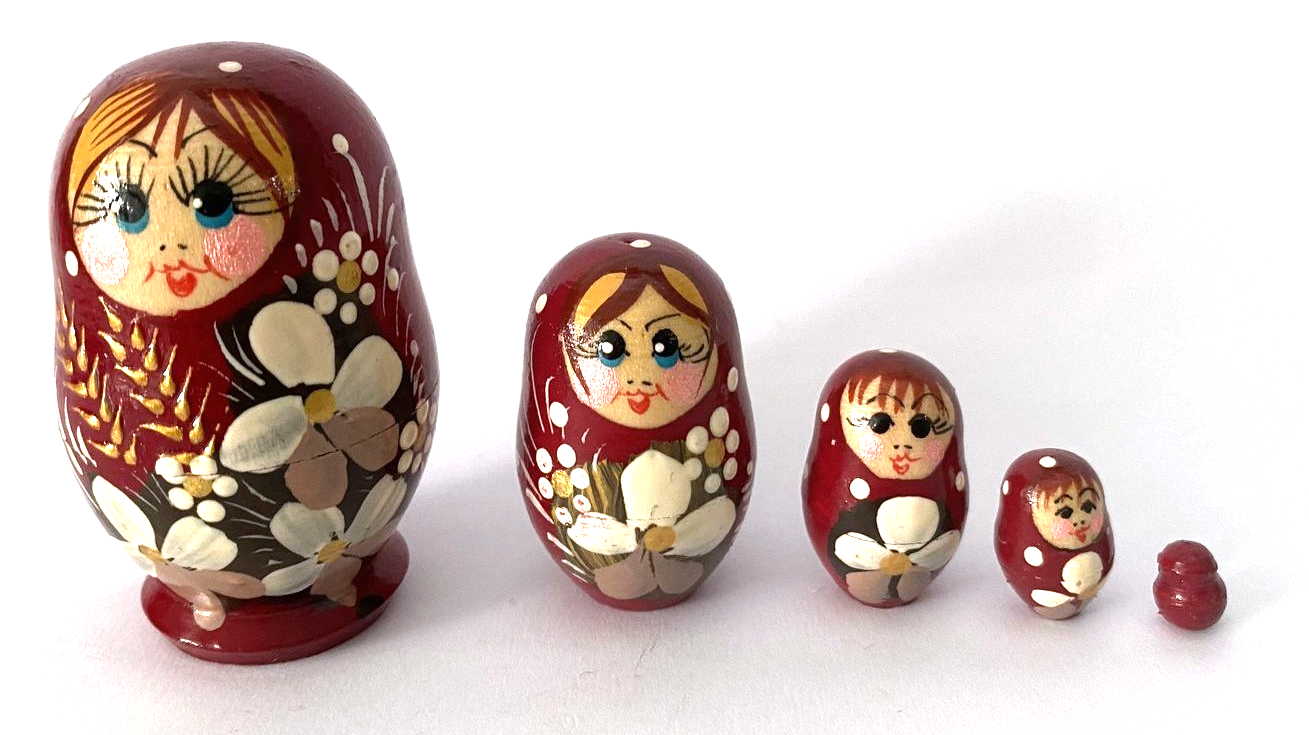 Miniature Dark Red Wheat & White Daisy Nesting Dolls – 5 Nested Set - 55mm