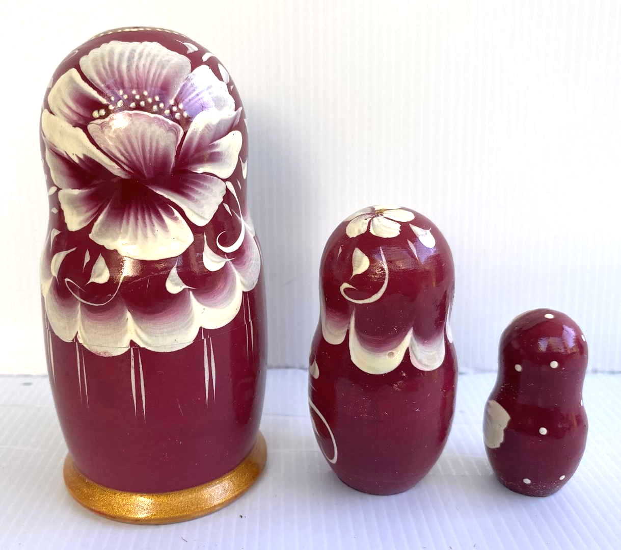 Crimson Floral Matryoshka Nesting Dolls – 3 Nested Set