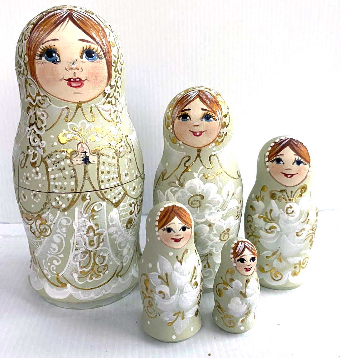 Morozova Pastel Green & Gold Floral Nesting Dolls - 5 Nested Set