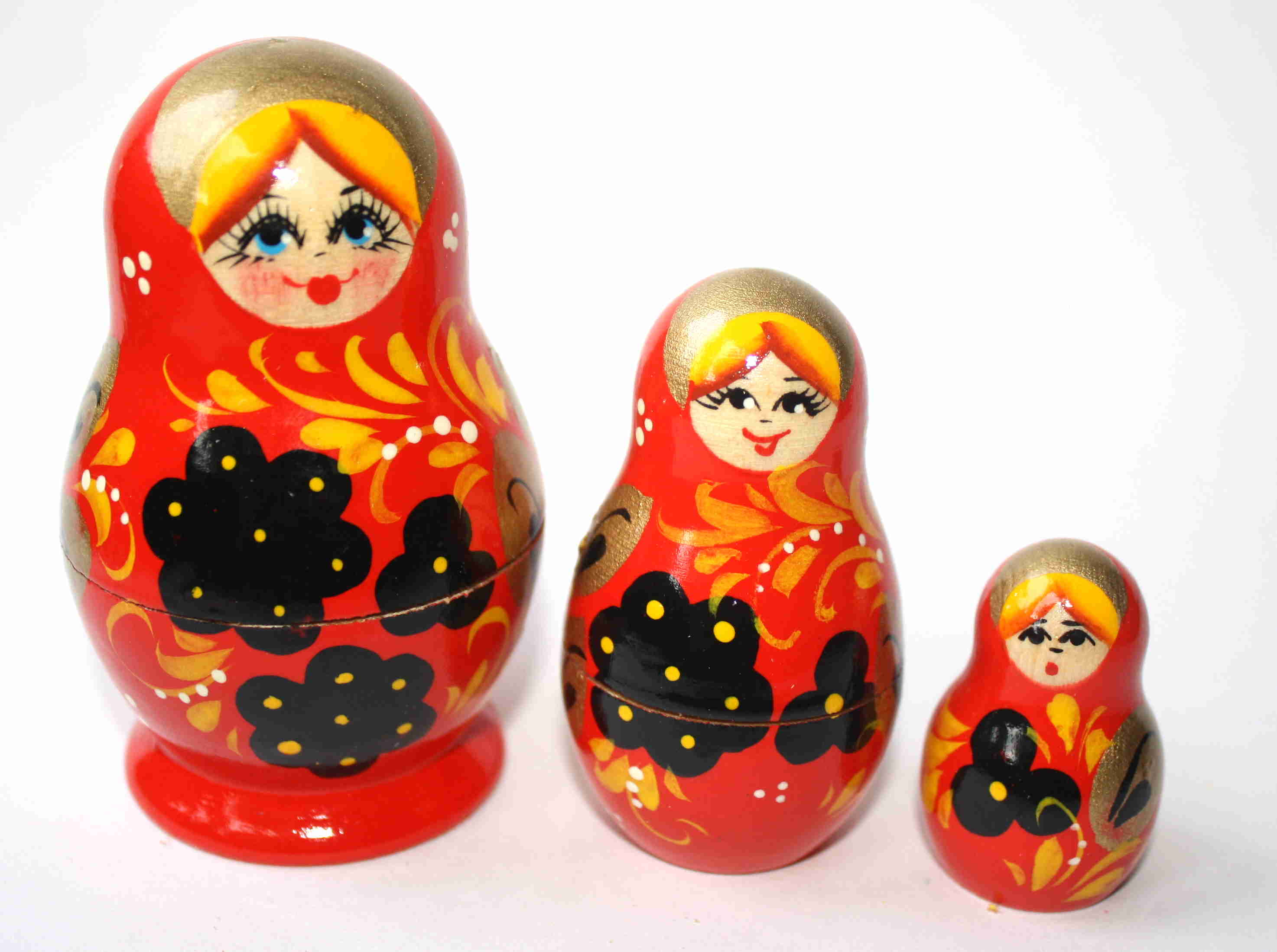 Artists Matryoshka – Red Lady with Berries (Small 3 Nested Set)